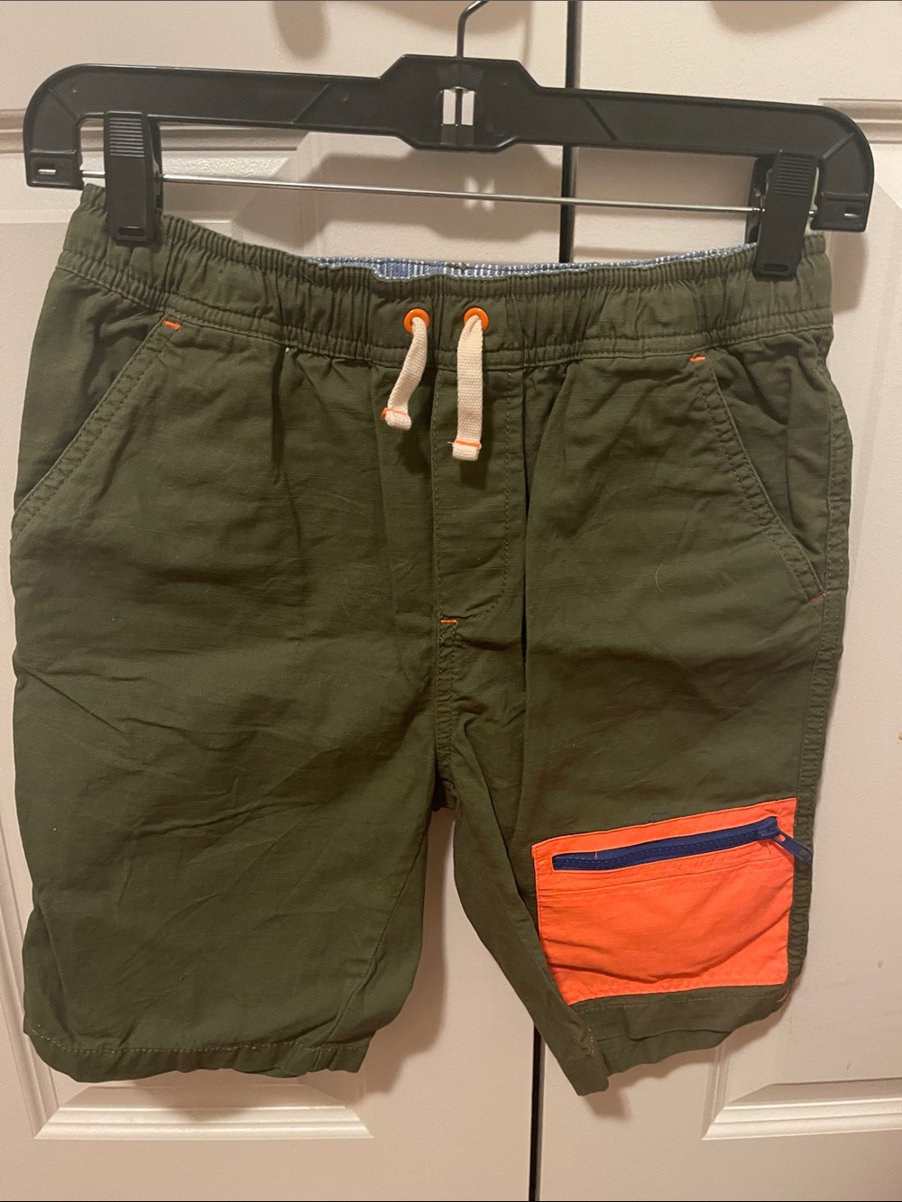 Boden Olive Green Cargo Shorts with Orange Zip Pocket